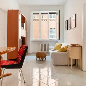 Stazione Cozy And Functional Flat , Milan Italy